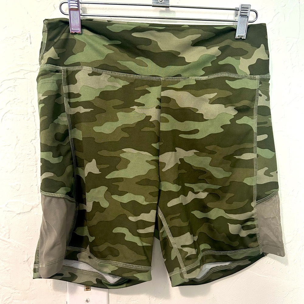 Victoria’s Secret PINK Camo Mesh Cut Out Biker Shorts